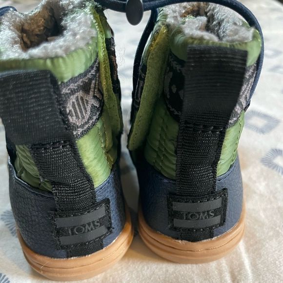 TOMS infant snow boots - Picture 2 of 4